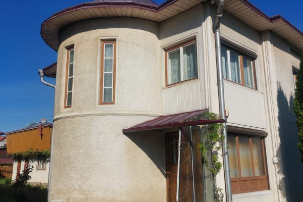 Ofer spre vanzare casa P+E
