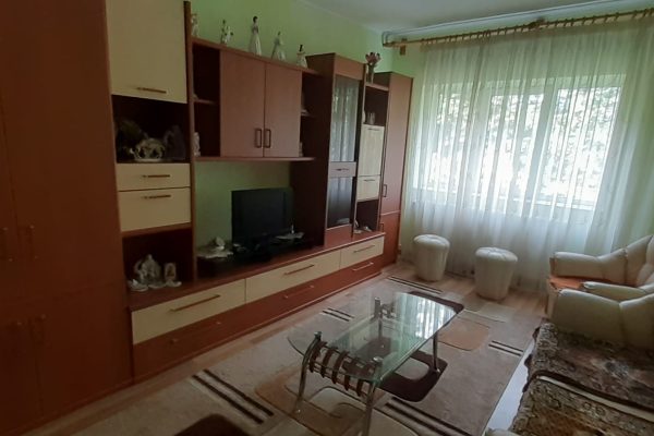 Apartament 3 camere decomandate – ultracentral, Rădăuți